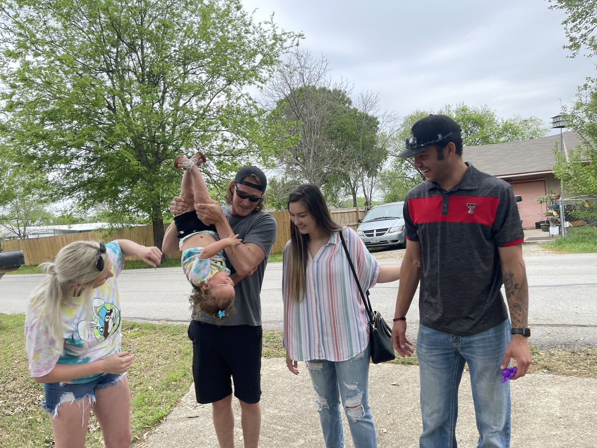 JonasAudra's tweet photo. Easter weekend day 2🐰 https://t.co/YSWcwwkLtQ