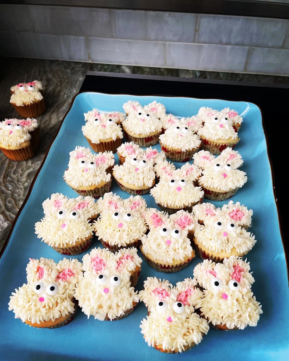 Lots of #easter fun with my #hunnybunny plus holiday baking with @karley.hendricks #happyeaster #happyeaster🐰