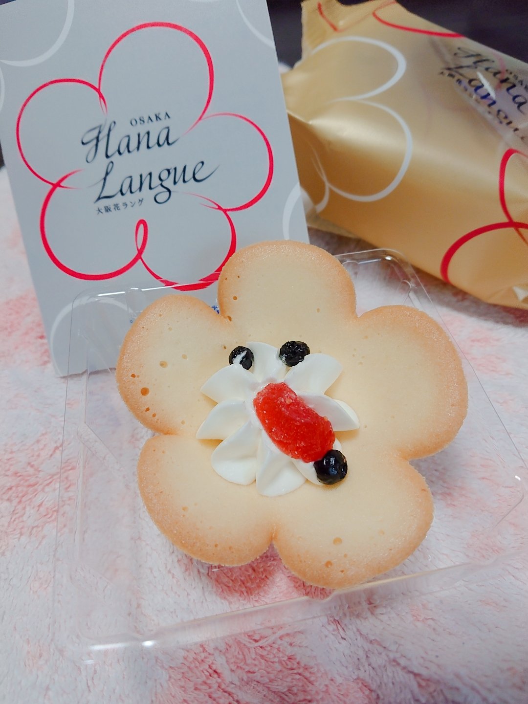 大阪花ラング 公式 見つけてくださって嬉しいです お花型のラングドシャクッキーは珍しいですよね 投稿ありがとうございます Twitter