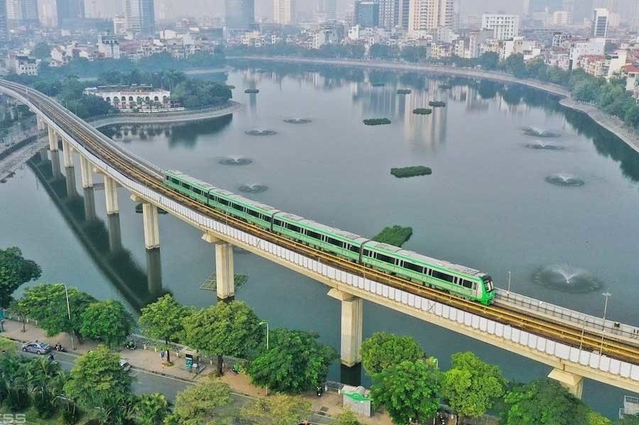 SaigonInfras's tweet photo. [Hanoi 🌱 Metro's]
___________________
What a beautiful 🌈curve of the #railway.
Hanoi Metro, Line. 2A, #Catlinh - #Hadong.

#Vietnam🇻🇳 #Metro #Culture #Beauty vs #Hanoi https://t.co/WdHUwU63gT