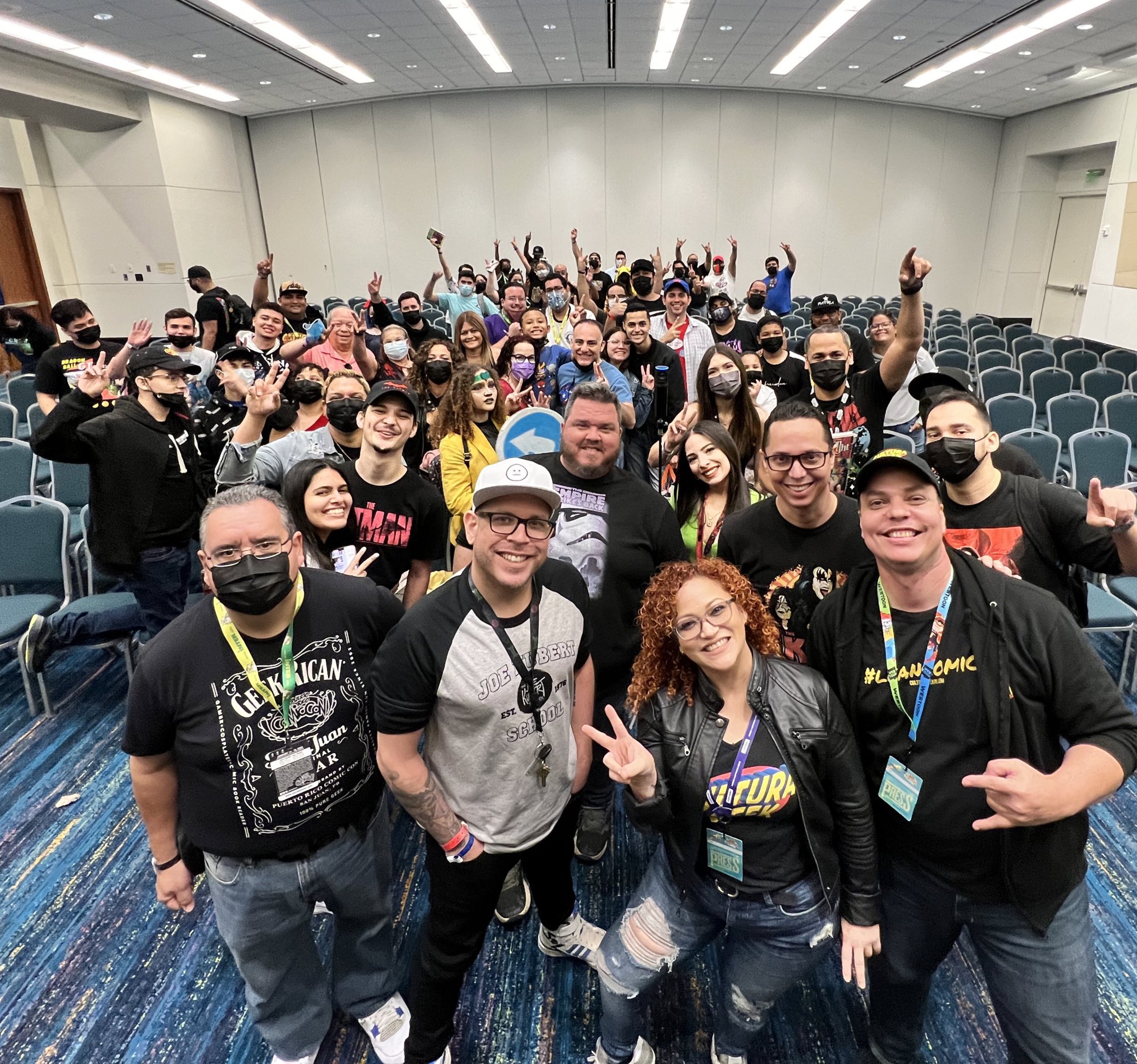 PR COMIC CON / Twitter