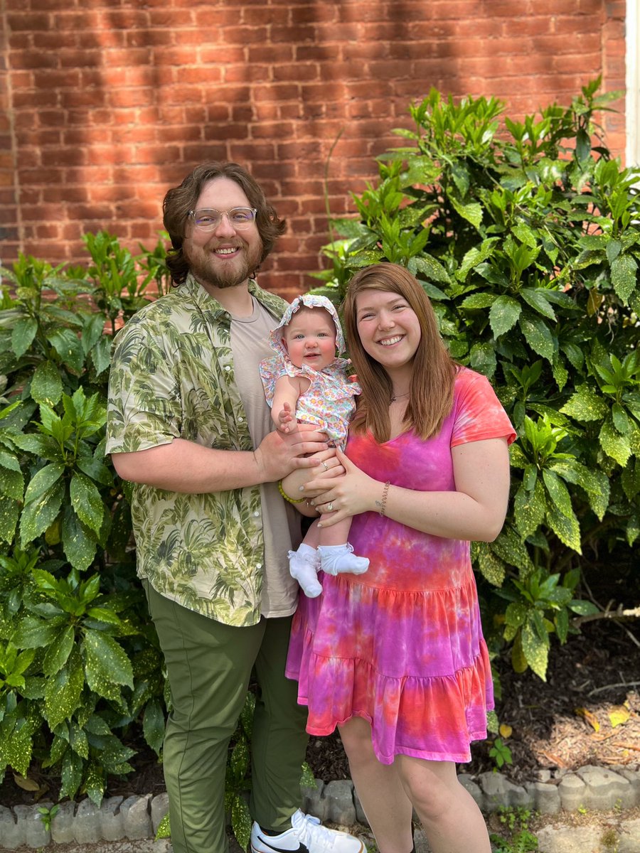 decaficedcoffee's tweet photo. Happy Easter from my fam 🤍 https://t.co/BRvgl34x6A