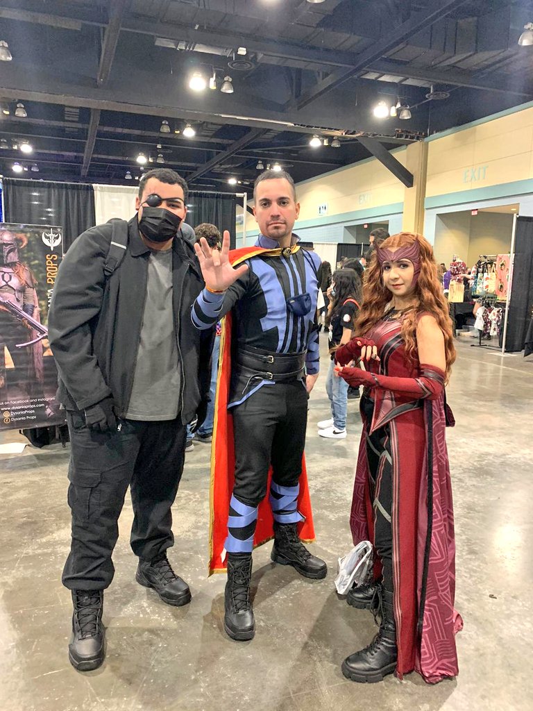 PR COMIC CON / Twitter