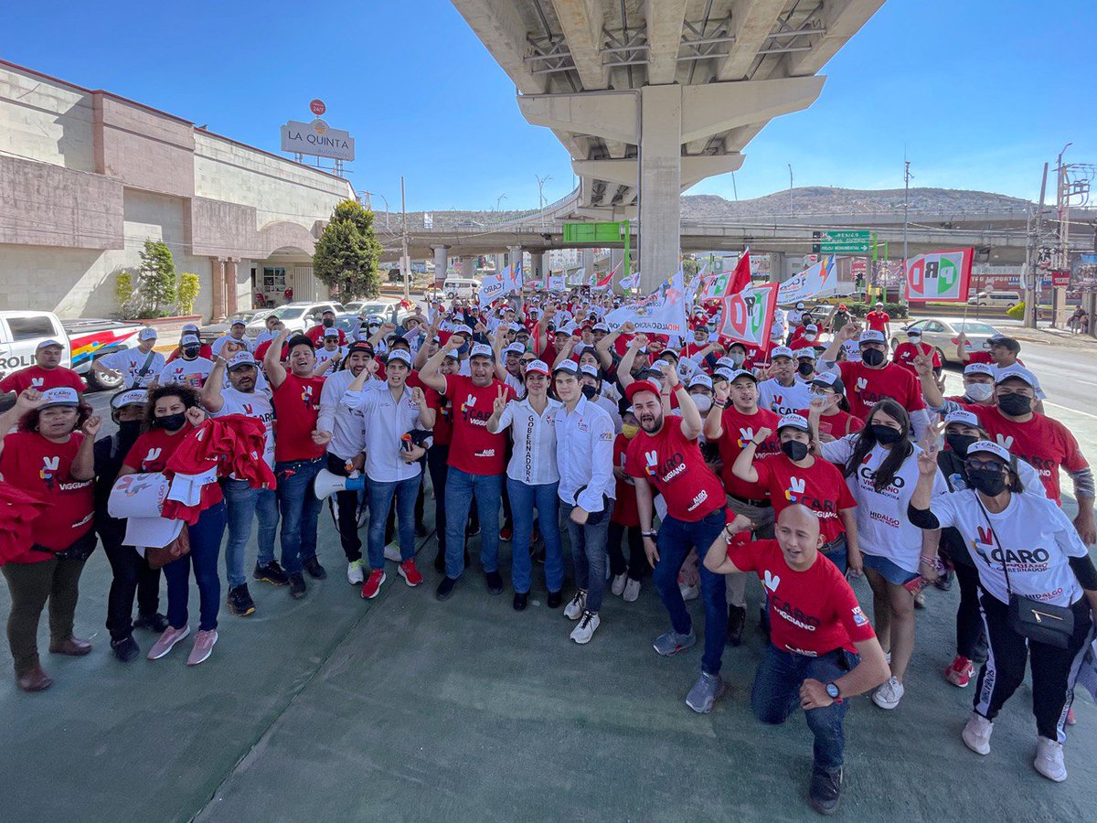 jmvalerapiedras's tweet photo. Este es al ánimo del priismo de nuestro estado, en unidad llevaremos al triunfo a @caroviggiano.

¡Vamos con todo, vamos por un #HidalgoMuchoMejor!  💪🏼 https://t.co/MdztkEcSTX