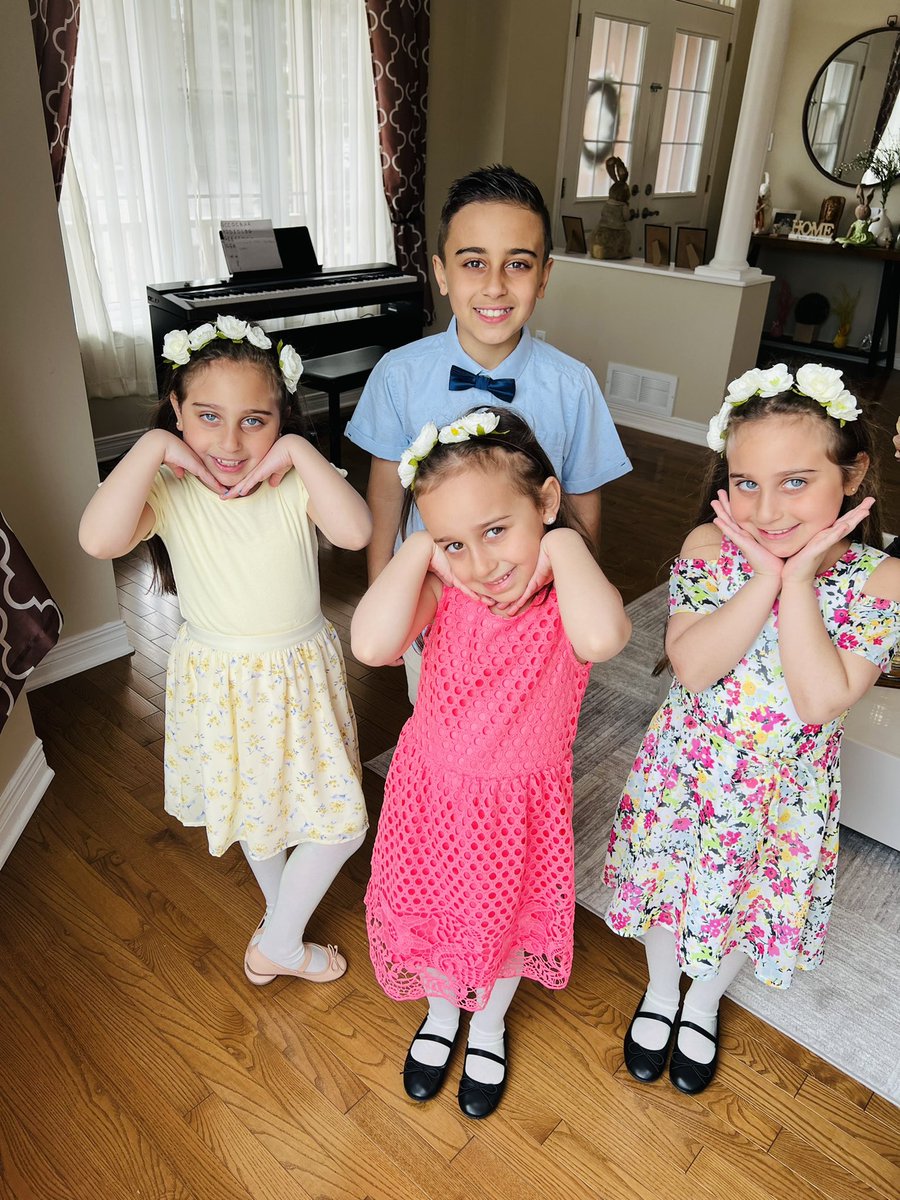 AngieMezher's tweet photo. Happy Easter everyone 🐣🐣
@MrsPorcari @MmeElHajjar @EvertCaterina @MmeEvraire @MissAdamsSMY @MrsCarrollSMY @frangione_lisa https://t.co/V5aCs55JsG