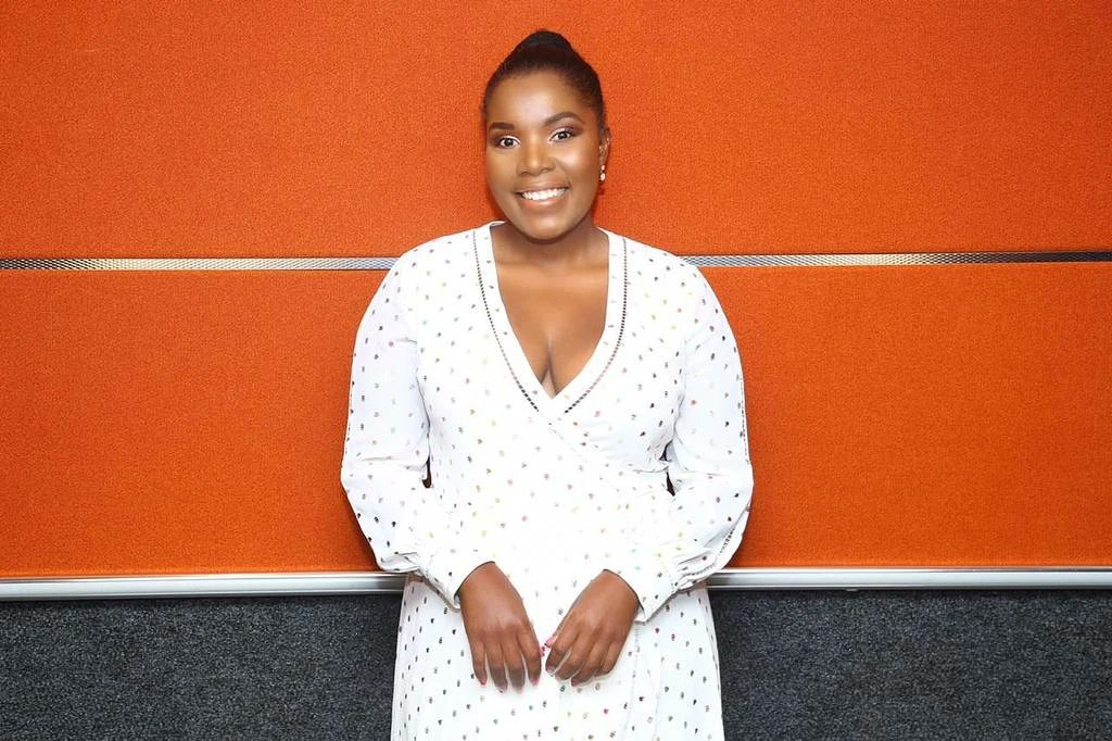 Radio2000_ZA's tweet photo. Good morning family.

Welcome to #BetterTogether with @ntombi_meso

How is the #EasterWeekend going, are you already on the road going back to your "normal", how is the traffic?

#Radio2000 https://t.co/wpzHeSsLkq