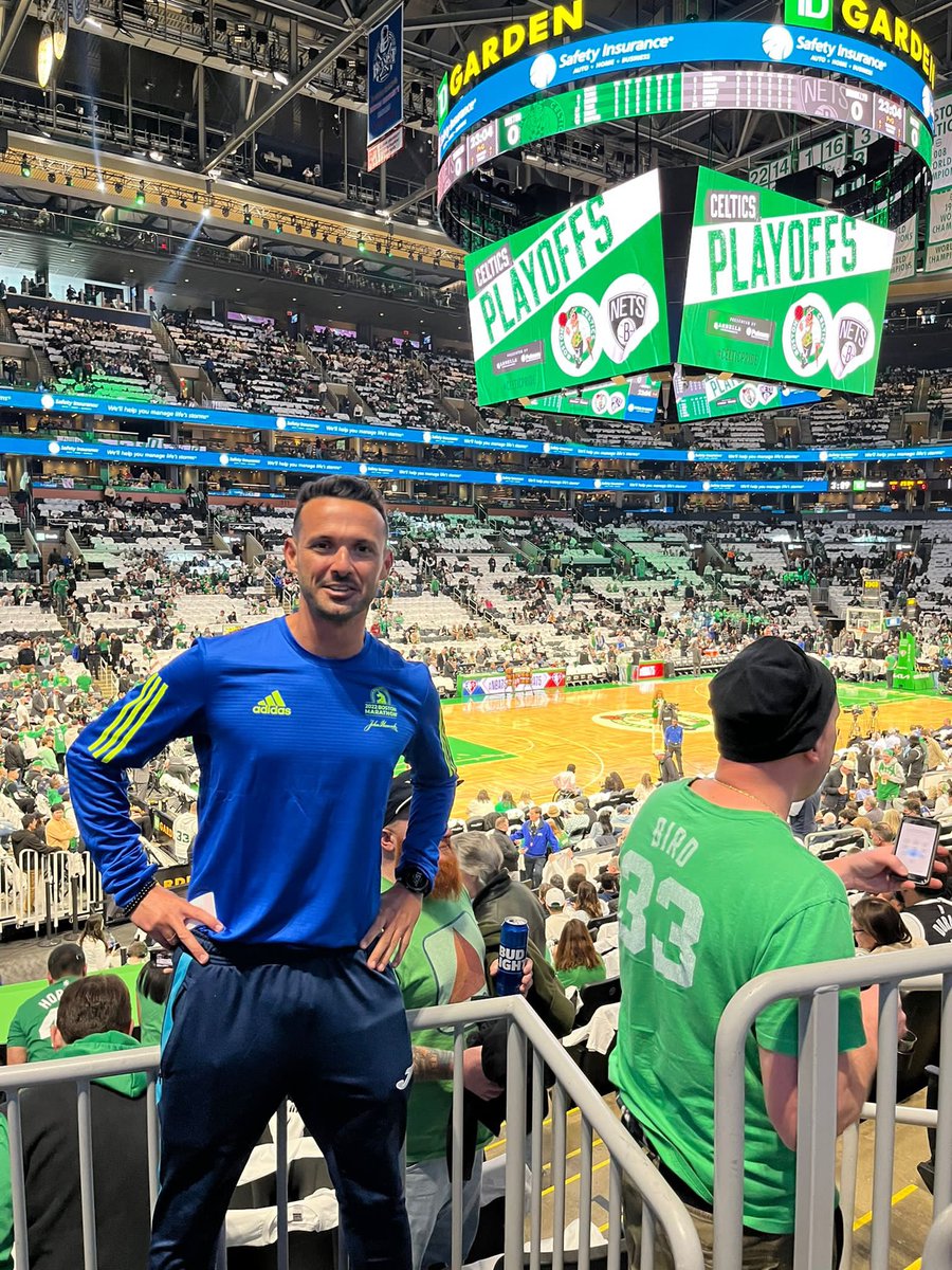 Complementos a un viaje de ensueño. En breves horas nos enfrentamos a una de las maratones más antiguas del mundo y hace horas… #playoffsNBA con #BostonCeltics vs #BrooklynNets. Último segundo y… <a href="/jasontatum0/">Jason Tatum</a>!!! #ilovethisgame