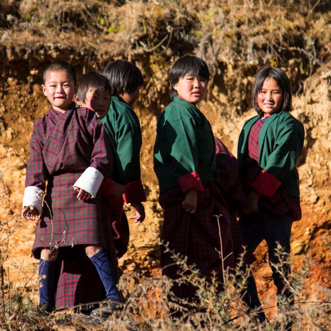 After a couple of months off for winter break, plus some added time due to lockdowns, the children of Gangtey Valley returned for their first day of school today and, if you ask us, we think they look pretty excited! 🎒✏️