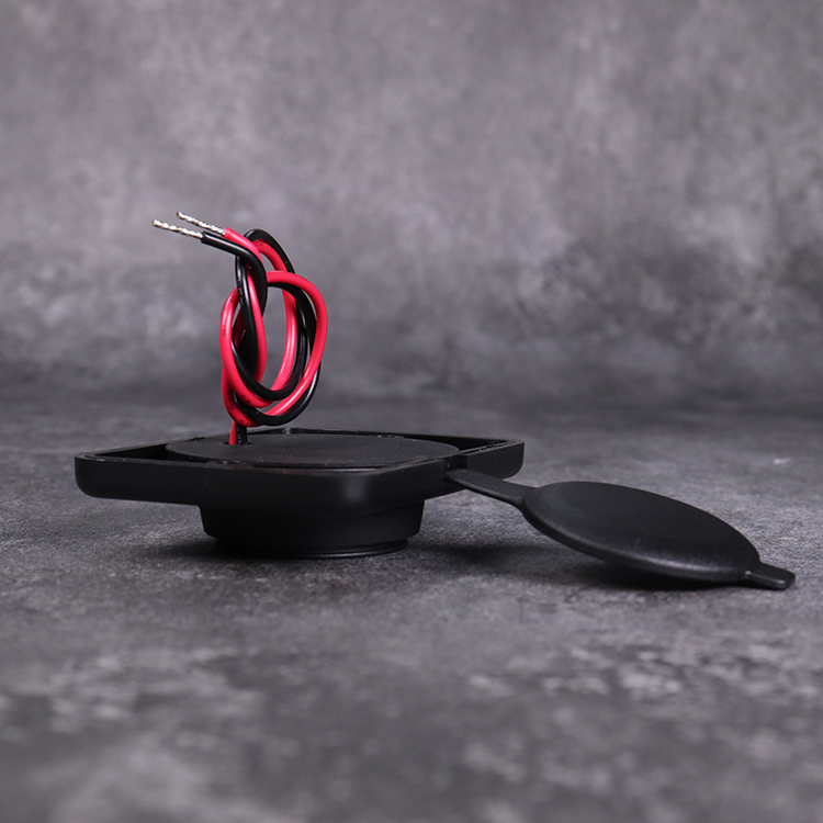 Yeming_Nine's tweet image. Best usb c charger surface mount usb type-c car charger
🔹Easy installation🔹Safe and convenient🔹Multifunction charger
🔹Stable🔹With blue indicator light
#usbcharger #carcharger #rvpart #DAMAVO
Wel to contact us: +86 13418953703
cableym.com/products/ymm-d…