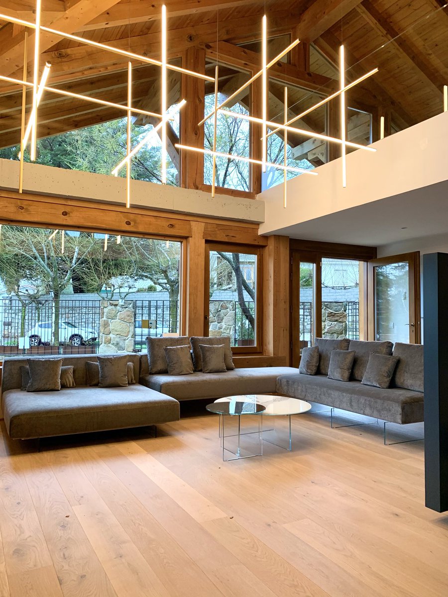 amigo_cristina's tweet photo. SÍ CREES CREAS 

#CristinaAmigoStudio
#ArquitecturaInterior
#Iluminación
#LagoDesign
#SofaAir
#OlivaIluminacion
#CoordinatesFlos
#Flos https://t.co/EuUnyU3zCm