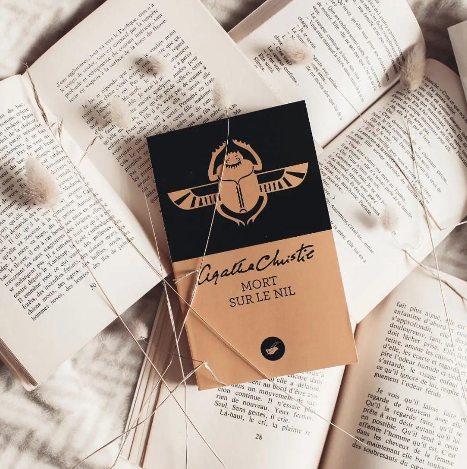 EditionsMasque's tweet photo. 💬 « Dans cette enquête, je fais pour la première fois connaissance du célèbre #HerculePoirot et de son instinct aiguisé. L'histoire est bien ficelée, l'intrigue est extrêmement bien travaillée, aucun détail ne nous échappe. »

📸 &amp; avis par #beingsomewhere sur Instagram https://t.co/6tNCP2Twev