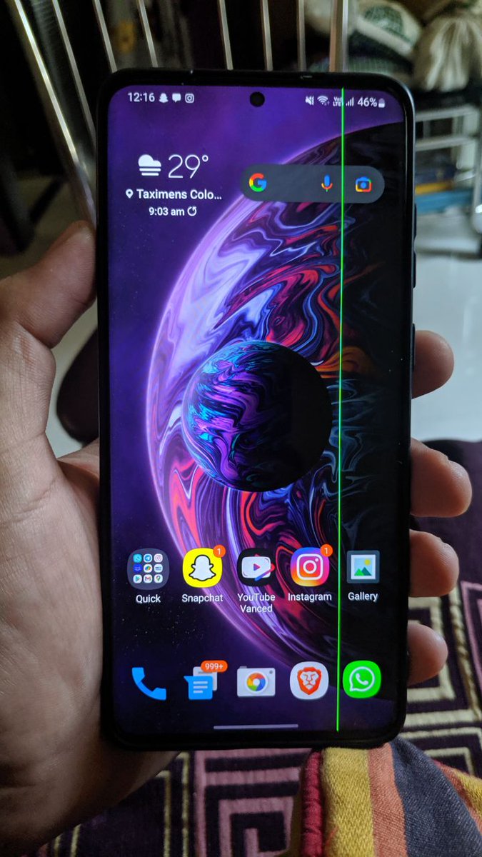 pranay_97's tweet photo. @SamsungExynos @SamsungMobile @SamsungIndia @Samsung 

All of a sudden about an hour ago my phone Galaxy S20+ has got a vertical green line while watching a video. The phone didn't had a fall or hit by something. It's awful just after warranty period lapsed this happened. https://t.co/6QxFu2rttI