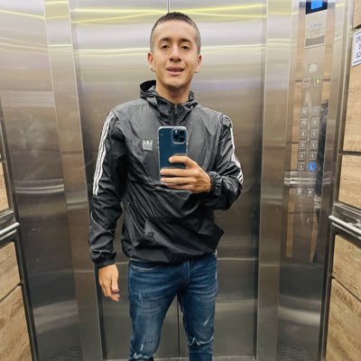 diegosierra20's tweet photo. #NuevaFotoDePerfil https://t.co/2gUOPfWgRl