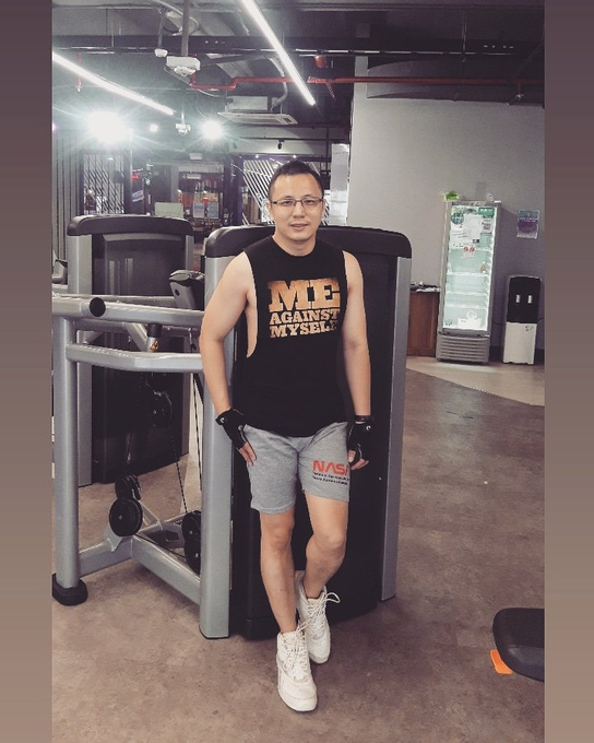 richardlnsasia's tweet photo. Still; Me x Myself
.
#mondaymotivation #meagainstmyself #keepfit #fitmen #fitnessmen https://t.co/Hua4lkUR8A