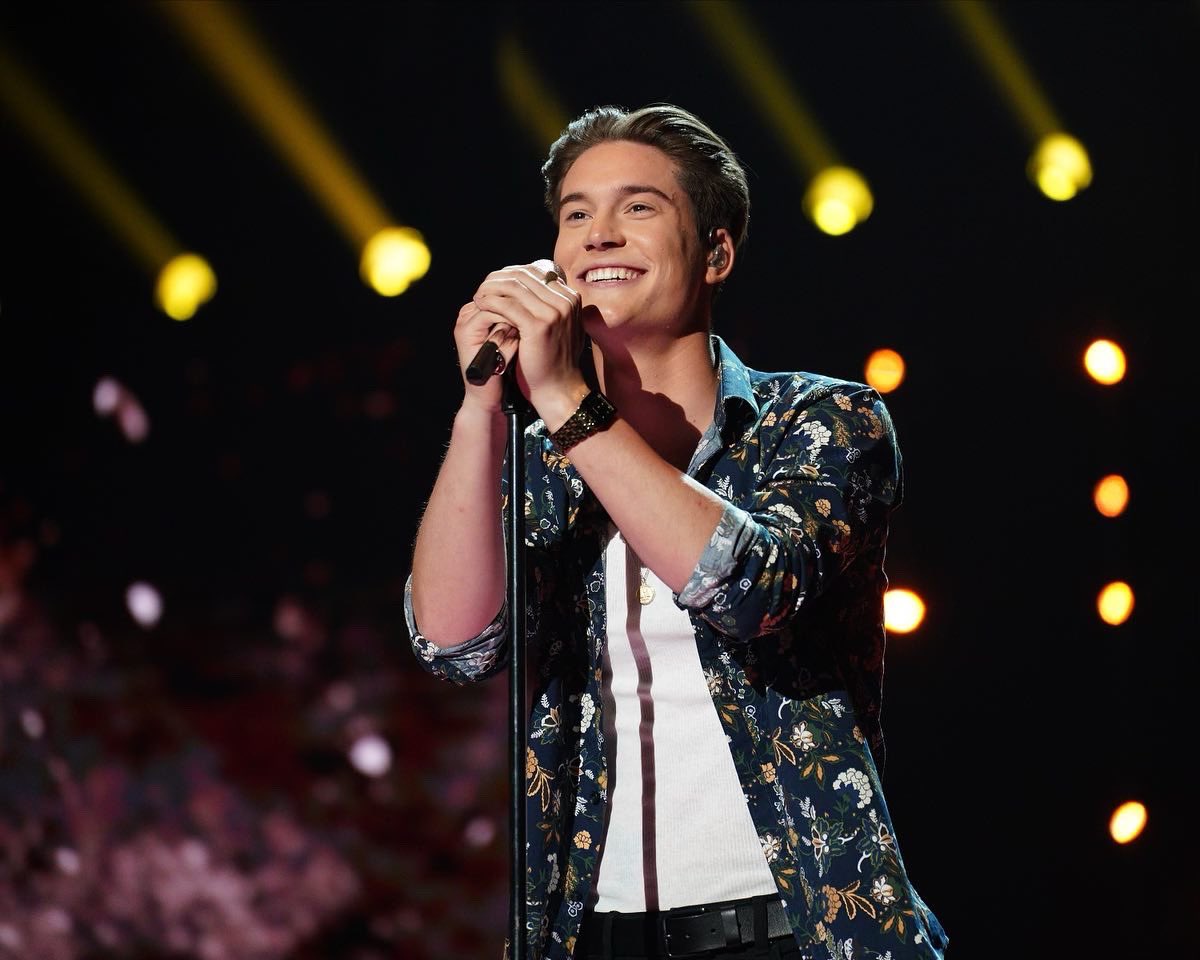 Cameron Whitcomb (@thecamwhitcomb) on Twitter photo I AM MADE IT TO THE #Top20 OF <a href="/AmericanIdol/">American Idol</a>! Please vote to keep me in the #Top14!
3️⃣ ways to vote:
🌟Go to americanidol.com/vote
🌟Use the American Idol App
🌟Text 20 to 21523 I AM MADE IT TO THE #Top20 OF <a href="/AmericanIdol/">American Idol</a>! Please vote to keep me in the #Top14!
3️⃣ ways to vote:
🌟Go to americanidol.com/vote
🌟Use the American Idol App
🌟Text 20 to 21523
