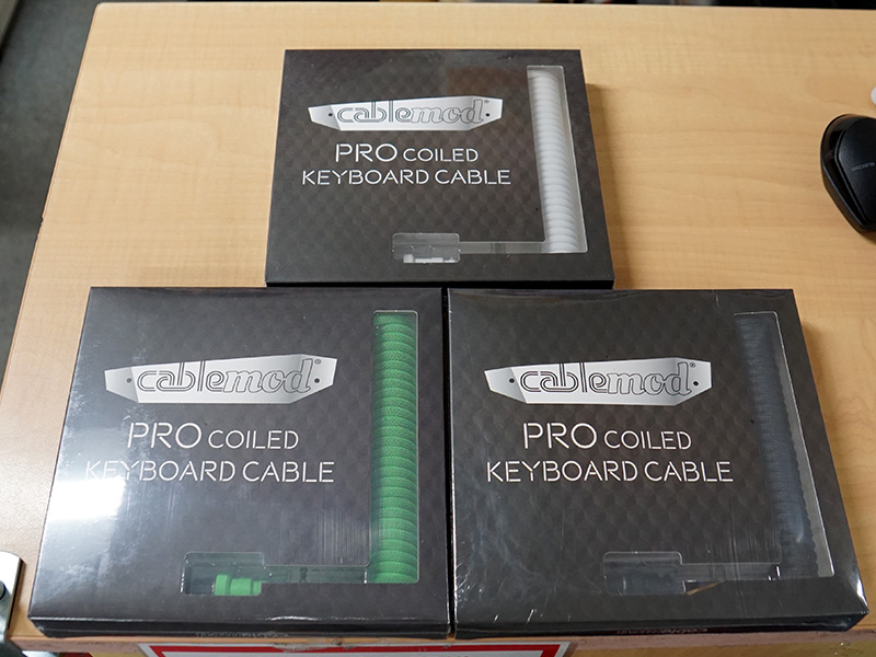 watch_akiba's tweet image. 更新：CableModのキーボード用コイルケーブルが入荷、アビエイターコネクタ採用 akiba-pc.watch.impress.co.jp/docs/news/news… #CableMod