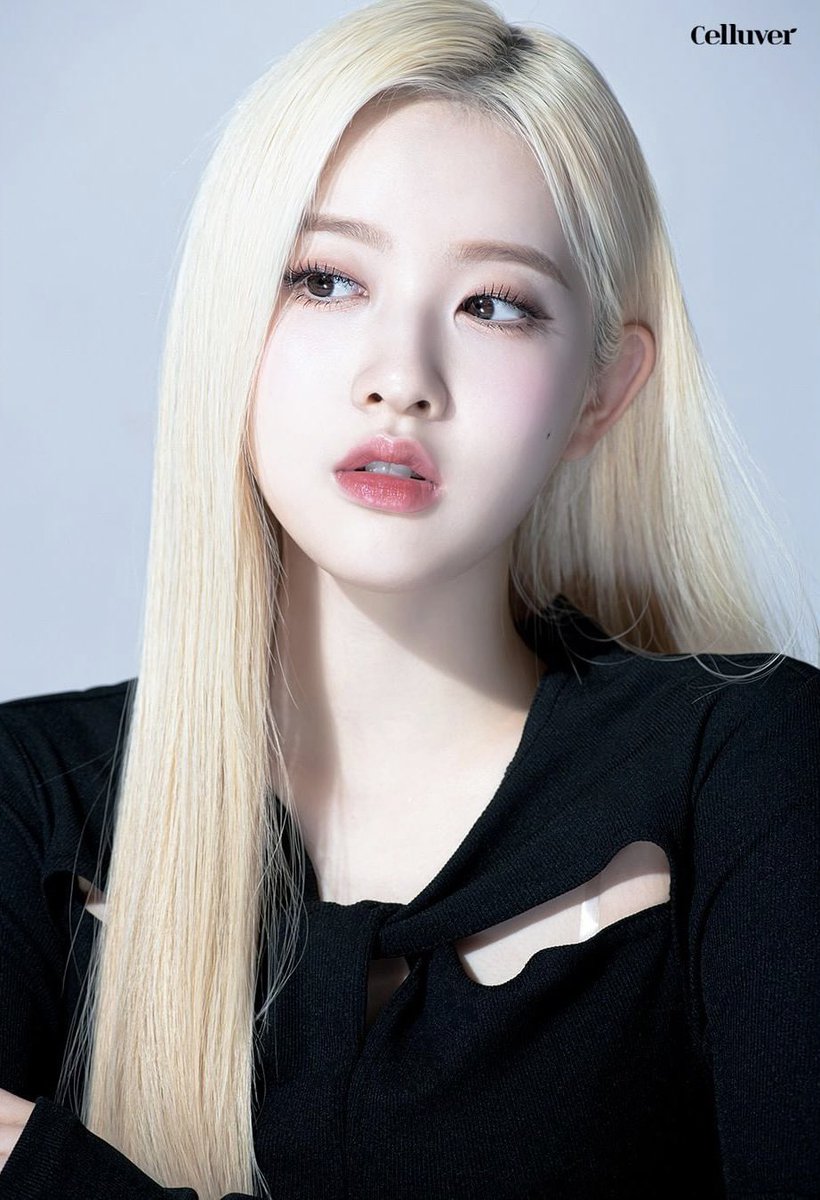 SIEUNFILED's tweet photo. Sieun for Celluver’s “The Scent of Black” https://t.co/NNUZidDd7X