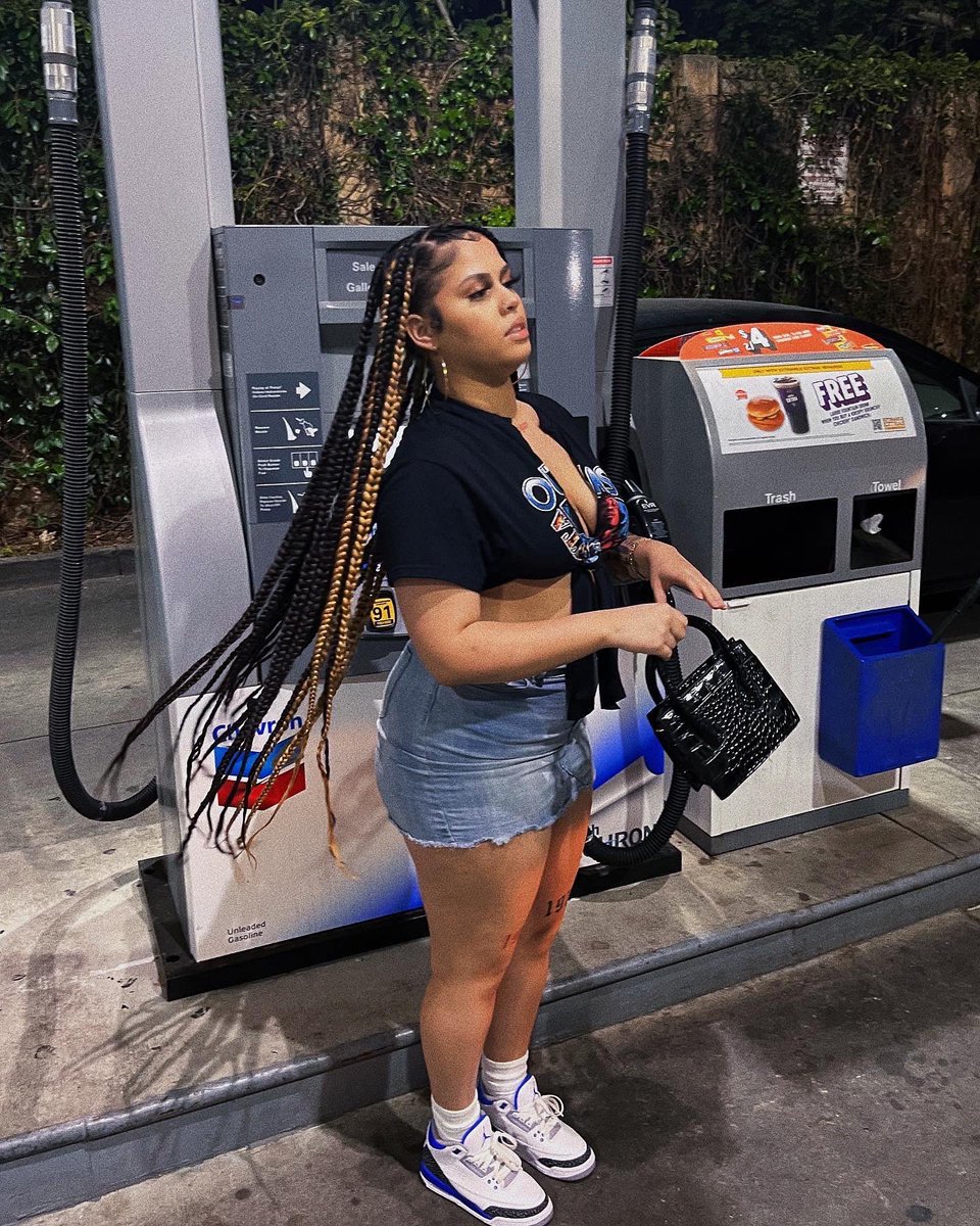 cerenityxx's tweet photo. tell me u luv me 🫶🏼 https://t.co/2u3r6txkaa
