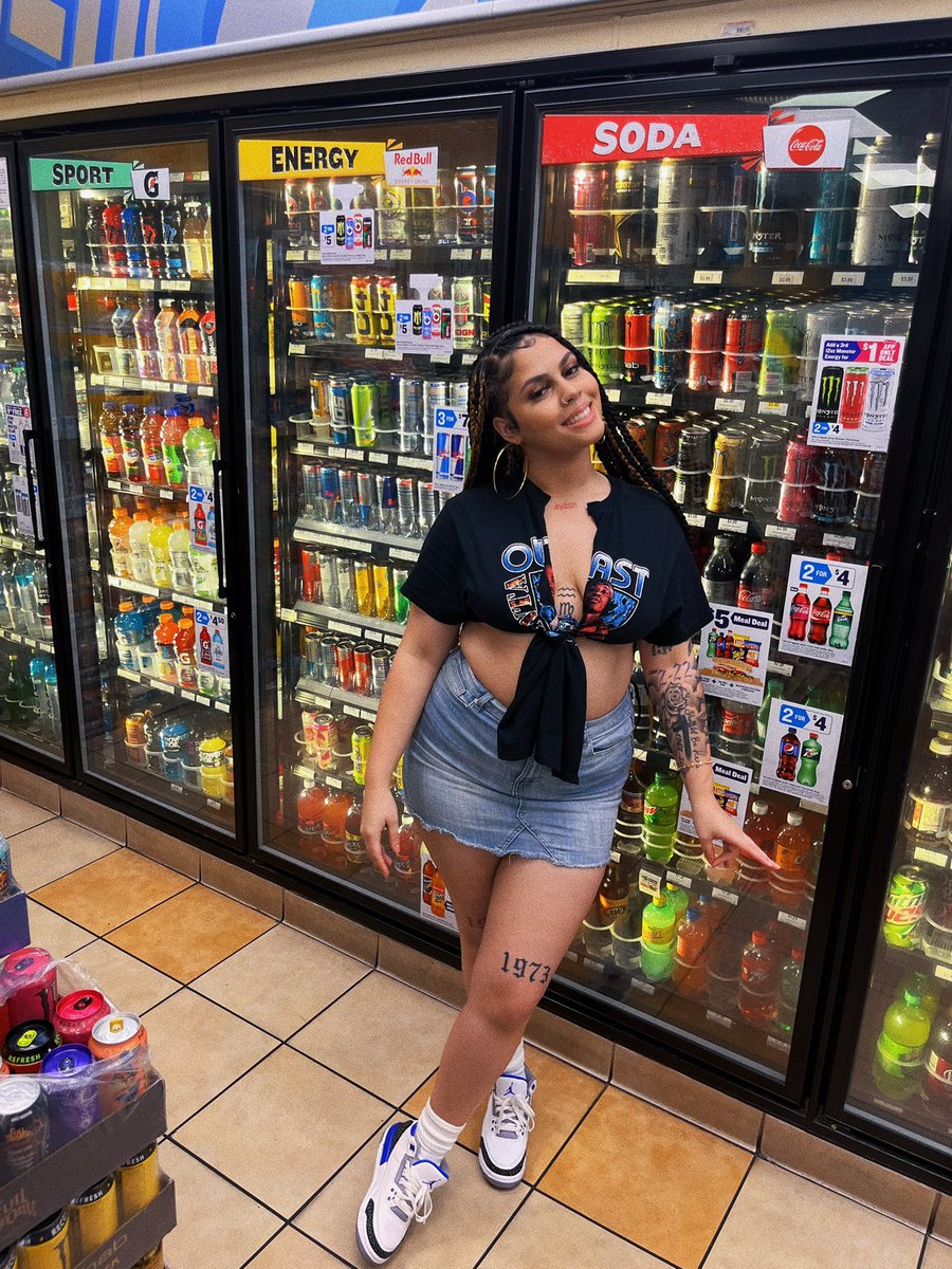 cerenityxx's tweet photo. tell me u luv me 🫶🏼 https://t.co/2u3r6txkaa