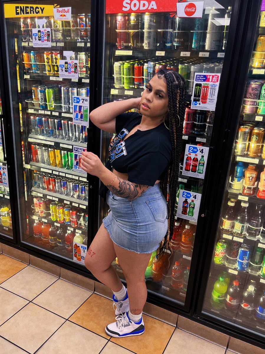 cerenityxx's tweet photo. tell me u luv me 🫶🏼 https://t.co/2u3r6txkaa