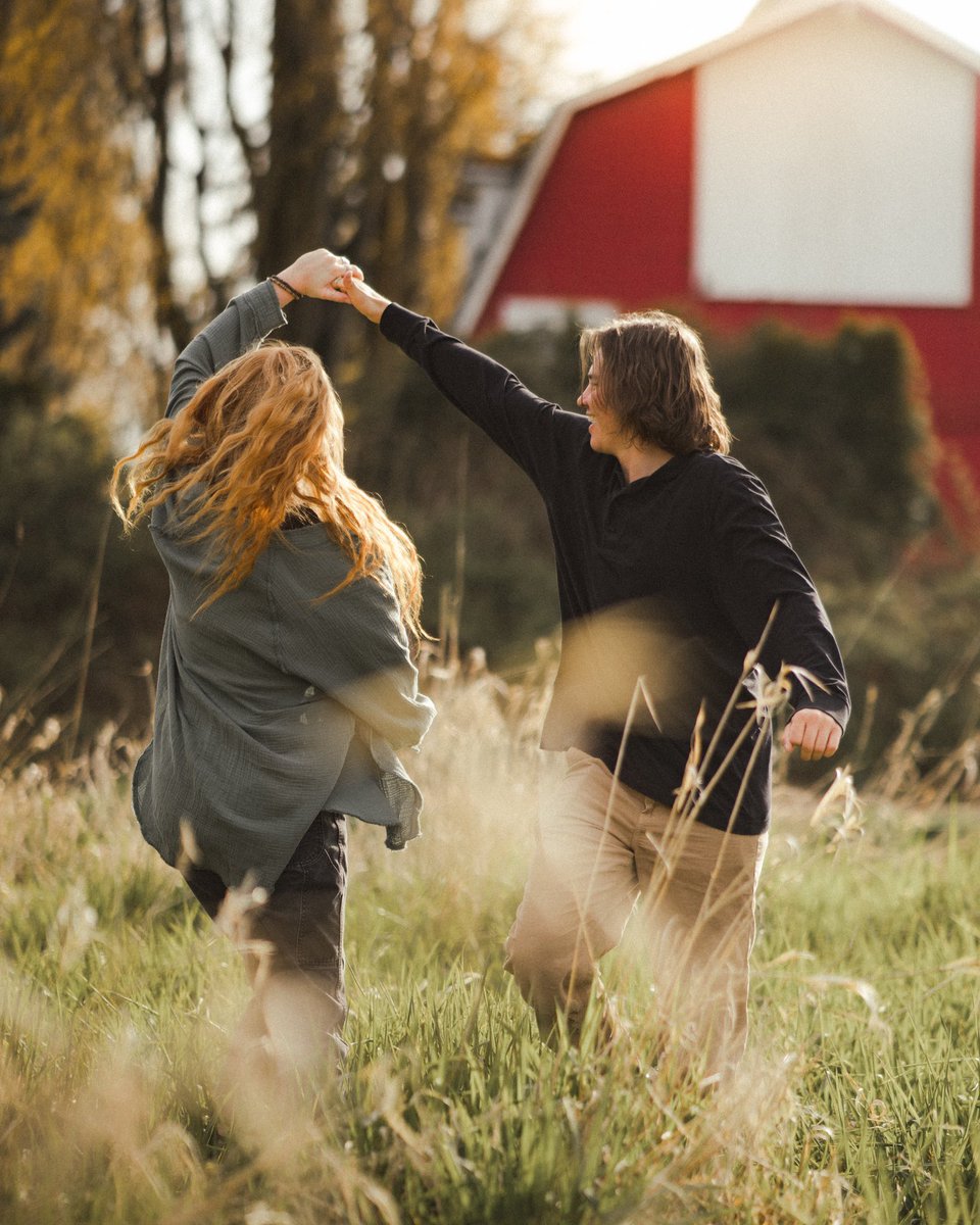 GroverMaxwell's tweet image. Snuck into a farm today to get some photos