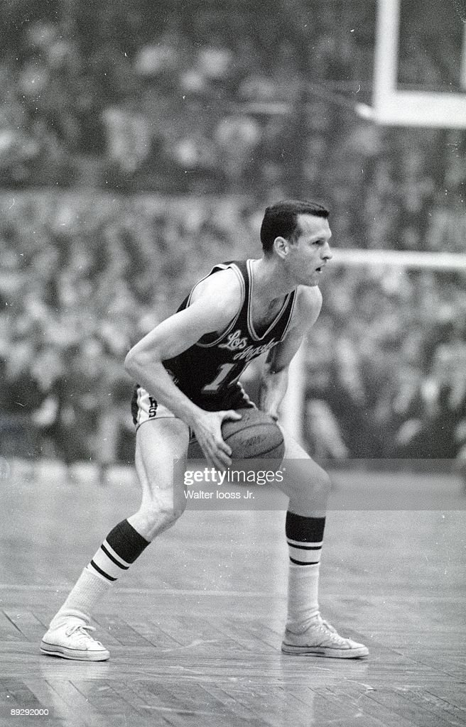 60 years ago, on April 18, 1962, The Lakers lost to the Celtics in Game 7 of the 1962 NBA finals at Boston.  With the score tied at 100, L.A. had the last shot.  Bob Cousy made an inexplicable defensive mistake and left Frank Selvy unguarded, but Selvy missed a jump shot. https://t.co/6fw2ttDi1Q