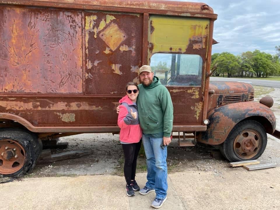 chrisweave's tweet photo. A year ago I got my wife an old Rusty truck off a farm. Now she’s quite the entrepreneur! #railwayexpress #coffeetruck https://t.co/24bDzo4zmz
