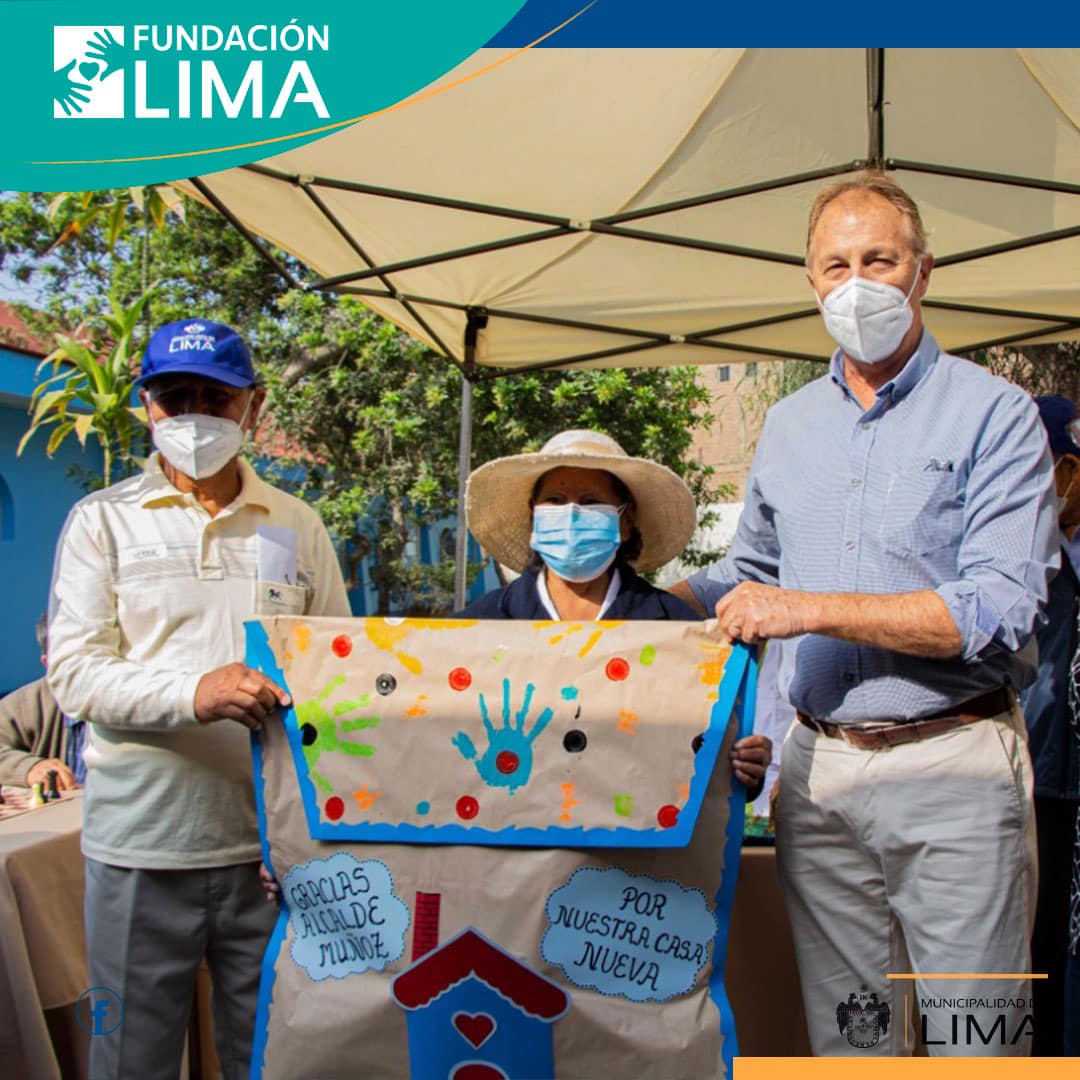 FundacionLima's tweet photo. Este martes 12 de abril estuvimos en la presentación de la renovación del Albergue  Maria Rosario Áraoz 
Gracias a la empresa National Cleaning, pudimos compartir un agradable desayuno junto a los albergados logrando recaudarse S/1,213.10 soles en productos de primera necesidad. https://t.co/k32ZGtf2XM