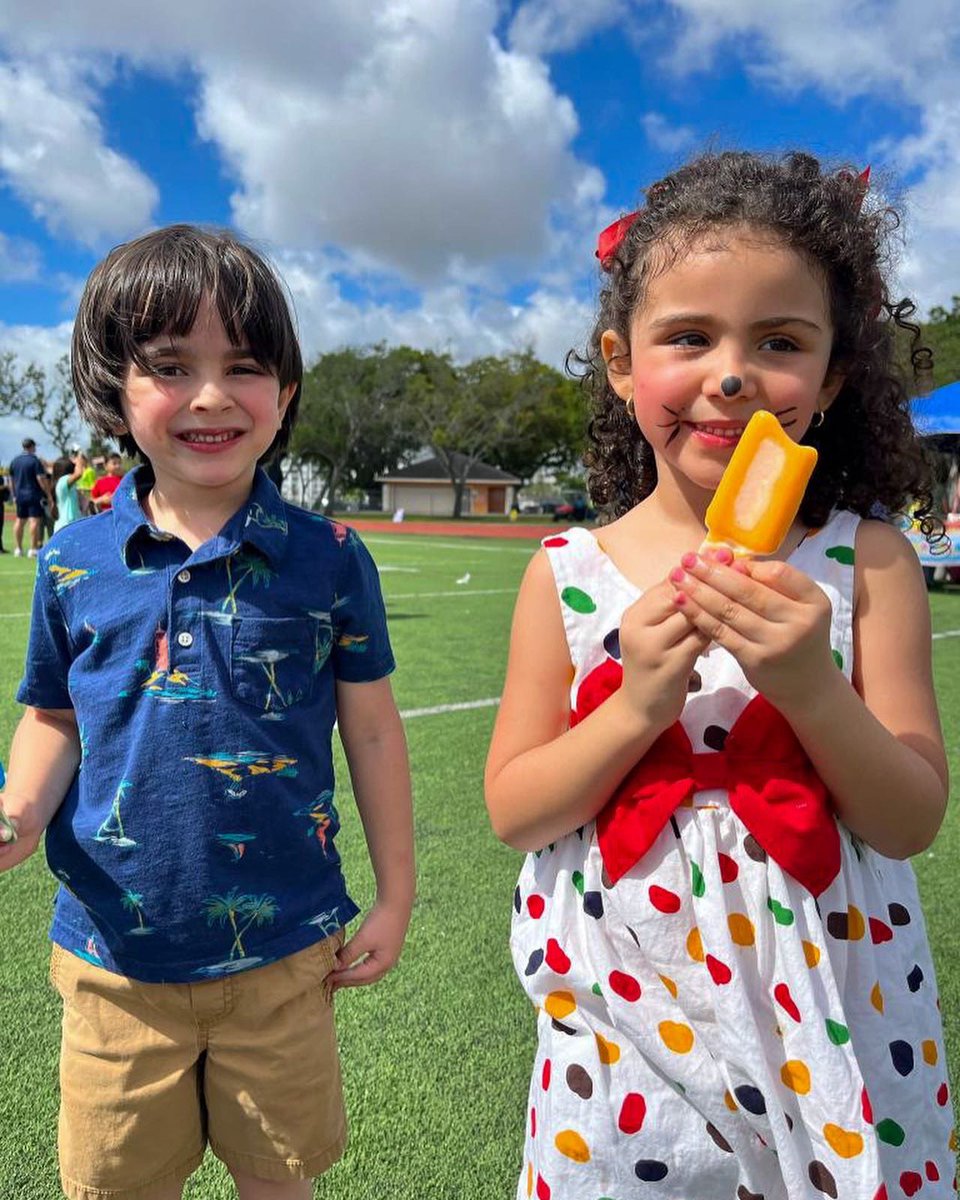 alexDLPmiami's tweet photo. Thank you to everyone that came out to our Easter Egg Hunt at Curtis Park in Allapattah and all the wonderful sponsors that came out to support the community with us!
#DLPMiami #CurtisPark #Easter #CityofMiami #Allapattah https://t.co/Aupt5UkiJA