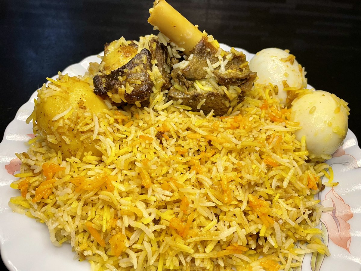 dil_cook's tweet photo. Homemade Kolkata Style Mutton Biryani! 😋😋❤️❤️

P.S: Look at those chunky Mutton pieces! https://t.co/rwm6Z9mGia