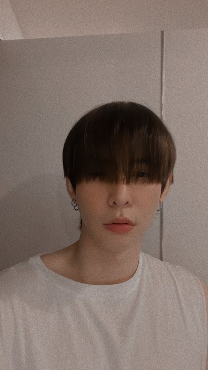 SupanutPh's tweet photo. [🗒Daily Update📝][041822]
📷Twitter Update:@supanut_l

💆🏻
------------------
#PhobPhat  #NutSupanutPh #SomethingInMyRoom #SomethingInMyRoomTheseries
#ผมกับผีในห้อง #Supanut #MyAries
 
-🐣 https://t.co/W09NDLpbjR