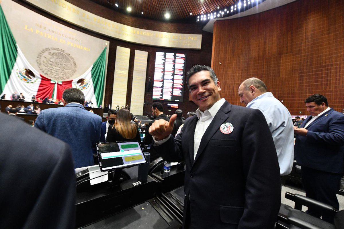 Alejandro Moreno tweet media