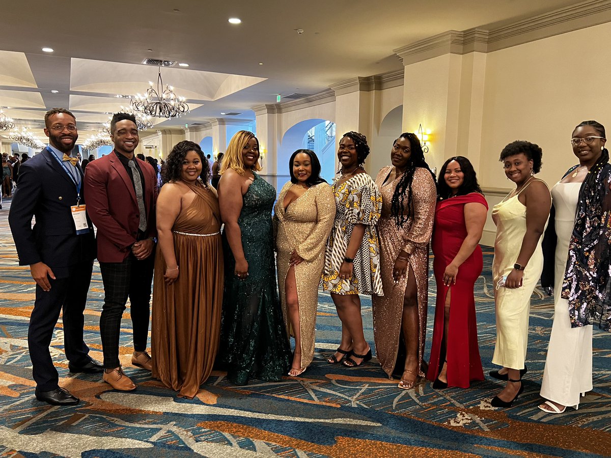 simplysoso_'s tweet photo. TP10, The Power 10, The Perfect 10
My RD Fam, 9 of the most passionate, hardest working, dedicated individuals I have ever met. https://t.co/j2fUKqAUkB