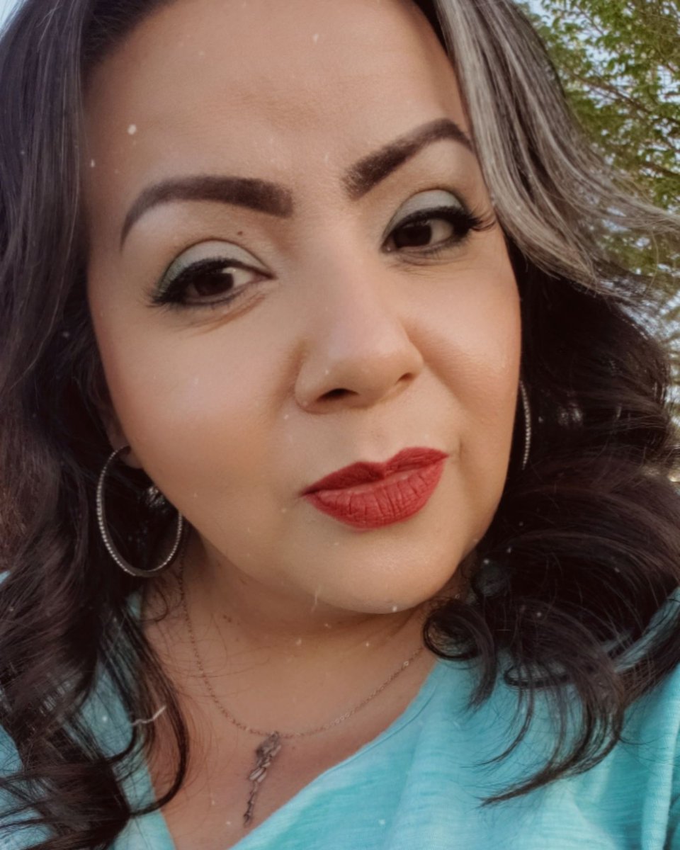 Redngoldqueen49's tweet photo. Happy Easter 🐣 https://t.co/zR5zo3wvnW