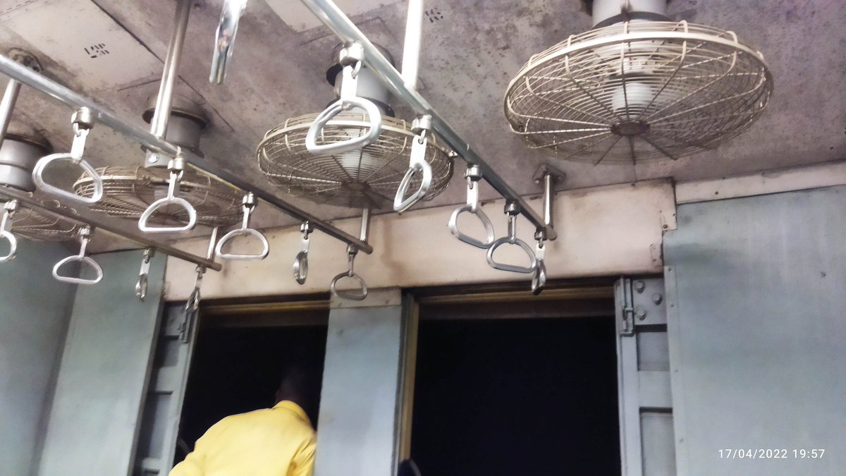 @Central_Railway @srdeegmumbaicr The fan switches in vendor compartment of Diva Vasai MEMU ( rake no.CR 188063) are provided on other side of partition. How can one switch the fan ON or OFF?. Kindly provide switches in same compartment.