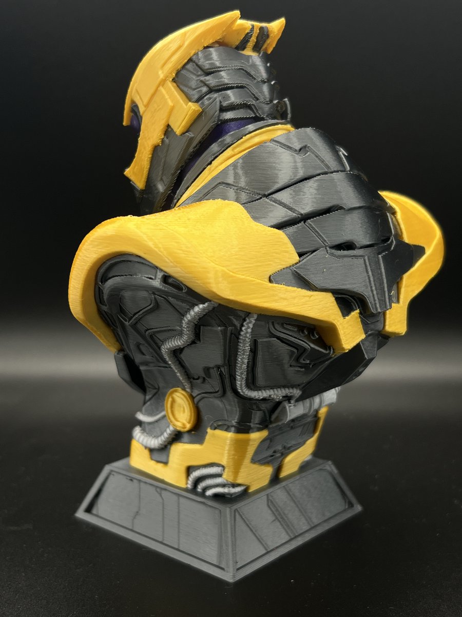 cjbeck's tweet photo. @fotismint Thanos painted in #prusaslicer and printed on a @Prusa3D mk3 #mmu2s. #prusalive https://t.co/gn6IEoFAwG
