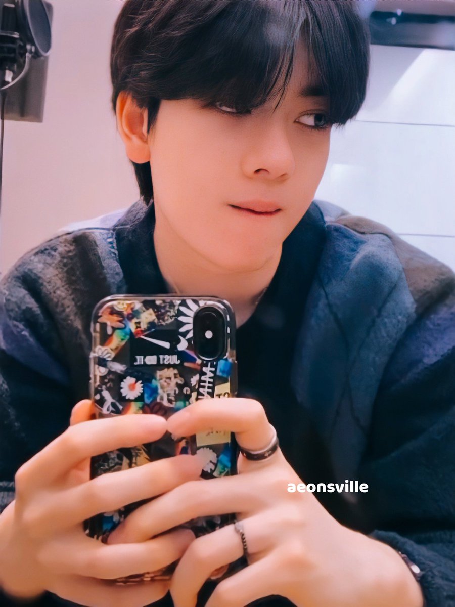 aeonsville's tweet photo. you save my life 💗
#TraineeA #TraineeAHD #yorch_yongsin #yorch #요치 @trainee_a https://t.co/QhjeKoWos0