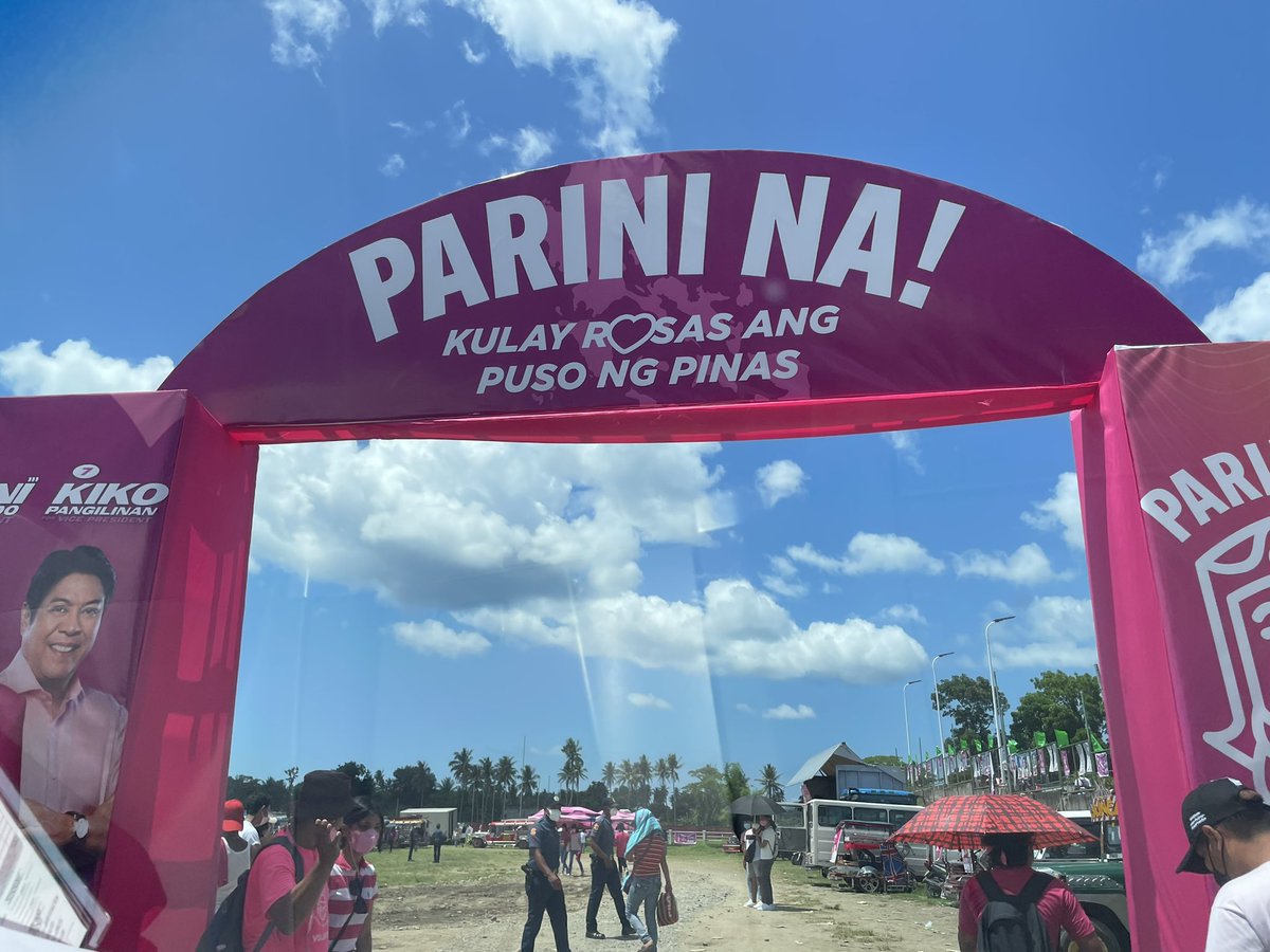 JervisManahan's tweet photo. With its geographic location, people often refer to Marinduque as the 'heart of the Philippines'. 

In today's rally, Marinduqueños are out to prove that they can paint the heart of the Philippines pink. Robredo and Pangilinan won in Marinduque in 2016. #Halalan2022

@ABSCBNNews https://t.co/0v3LEBRxjN