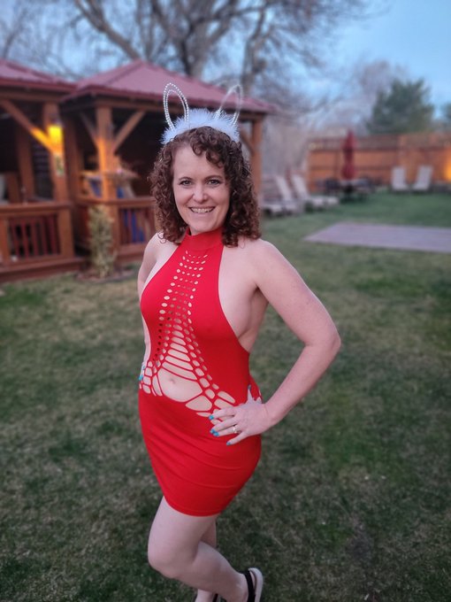 https://t.co/7IDLR1YGUZ<a href="/tag/lingerie"class="tags"><span>#lingerie</span></a><a href="/tag/redhead"class="tags"><span>#redhead</span></a><a href="/tag/milf"class="tags"><span>#milf</span></a><a href="/tag/adultfun"class="tags"><span>#adultfun</span></a>