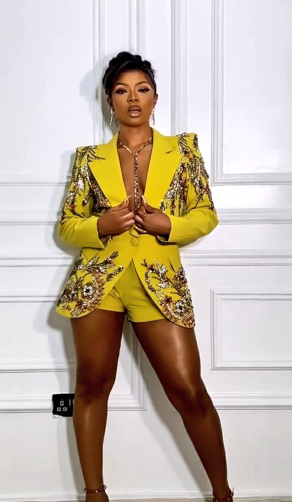 HuliMushavha's tweet photo. Liquorose is beautiful sha.🥺😍
Can your fave ever🔥🔥🔥😭
#Liquorose
#Liquolions
#BBNaija
#Liquorose𓃵
@LiquoroseAfije_ https://t.co/wgOos9AgIx