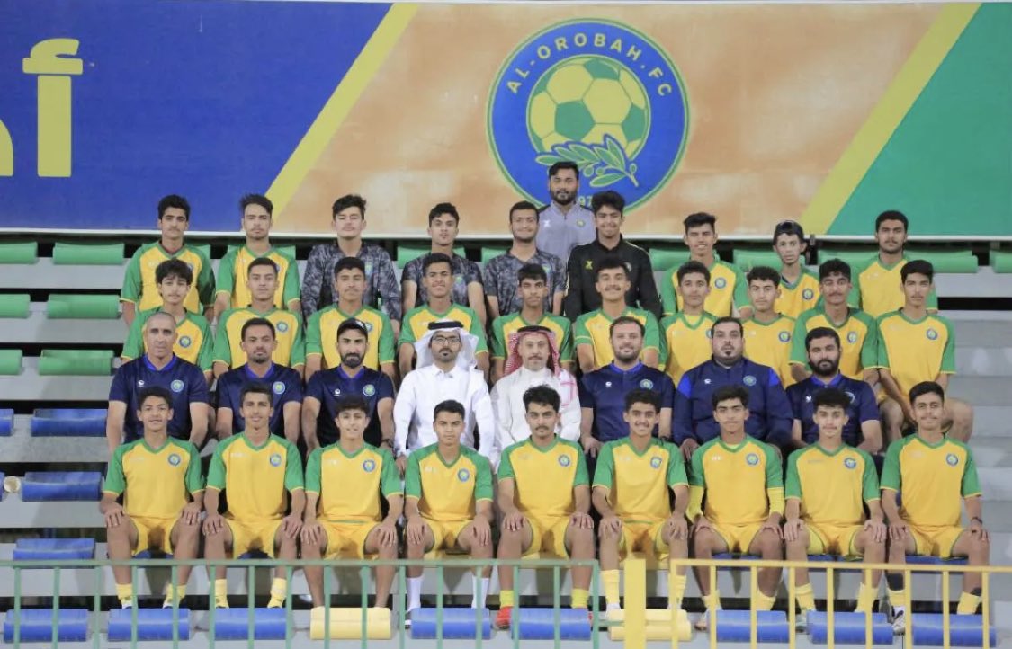 AlkhaldiYousyf's tweet photo. اللهم لك الحمد والشكر بعد نهاية دوري الدرجه الاولى حققنا وبحمدالله الصعود الى الدوري الممتاز بعد تعب وجهد 9 شهور اشكر الجهاز الفني والاداري والطبي على جهدهم وتعبهم معانا ماقصرو وحاب اشكر كل من دعمني وساندني  في كل مباراه والله لي ولكم التوفيق 💛💙💚.@ALOROBAH_FC https://t.co/TCmwIdopSi