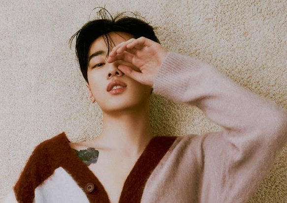 seochanist's tweet photo. jokes apart im really glad that jaechan is getting comfortable to show bits of his tattoo to us, since he used to be inhibited about it &amp; worried that fans mightn't like/approve of it :( however self acceptance should come first &amp; i hope he's confident enough with himself now <3 https://t.co/cxEJBMcaUG