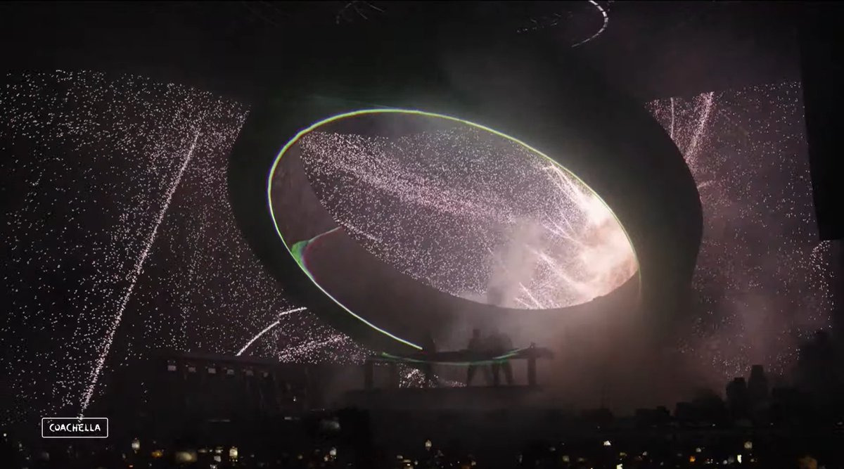 JOSEPH_CA213's tweet photo. #SwedishHouseMafia just hit the stage #coachella
https://t.co/JdYxqRNl6G https://t.co/orPL21i91l