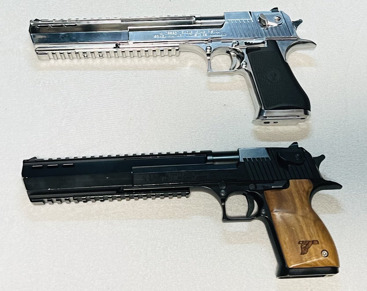 坂崎ふれでぃ メロンで新刊頒布中 デザートイーグルはカッコいいなぁ T Co At4ihbfdew Twitter 坂崎ふれでぃ メロンで新刊頒布中 デザートイーグルはカッコいいなぁ T Co At4ihbfdew Twitter