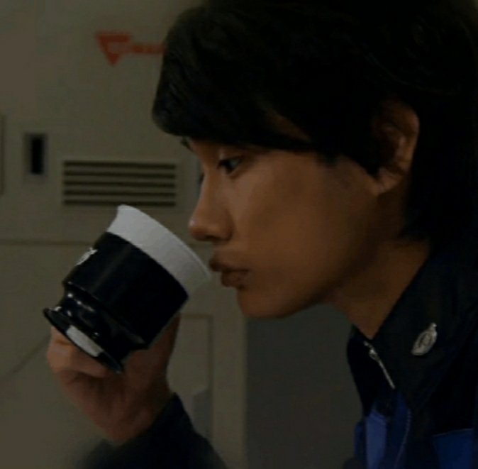 BlueBuster02's tweet image. ริวจิ                       ริวจิเมื่ออากาศเมืองไทย      
                                            มันร้อนเกินไป