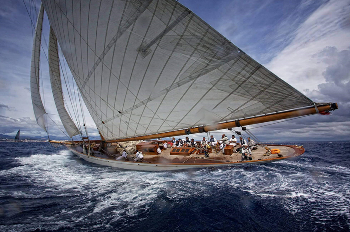 by_crv's tweet photo. Le 25 septembre 2022 aura lieu la VOILE – VOILES DE SAINT-TROPEZ.

C’est à bord de l’un des plus exceptionnels voiliers de tradition au monde que nous vous offrons la possibilité de suivre les régates de St Tropez.

 #CRV #voile #sainttropez #Inoubliable #évènement https://t.co/tvSSkkOGOf
