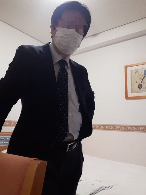出張で、とある町のビジネスホテルに 2泊します  一応女装道具持ってきたww #女装おやじ #女装コスプレ https://t.co/ogONeyXkeD<a href="/tag/%E5%A5%B3%E8%A3%85%E3%81%8A%E3%82%84%E3%81%98"class="tags">#女装おやじ</a><a href="/tag/%E5%A5%B3%E8%A3%85%E3%82%B3%E3%82%B9%E3%83%97%E3%83%AC"class="tags">#女装コスプレ</a>