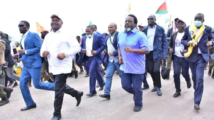 JeanPierreKAYE1's tweet photo. #RDC  Une question taraude mon esprit. Comment un Kabila presque "honni", présenté par ses détracteurs comme l'incarnation du mal congolais,  a pu défier le pouvoir et ses opposants dans leur fief naturel de la Tshangu ? Le vendredi, le peuple dupé a fait amende honorable. https://t.co/BGd7wPvvw8