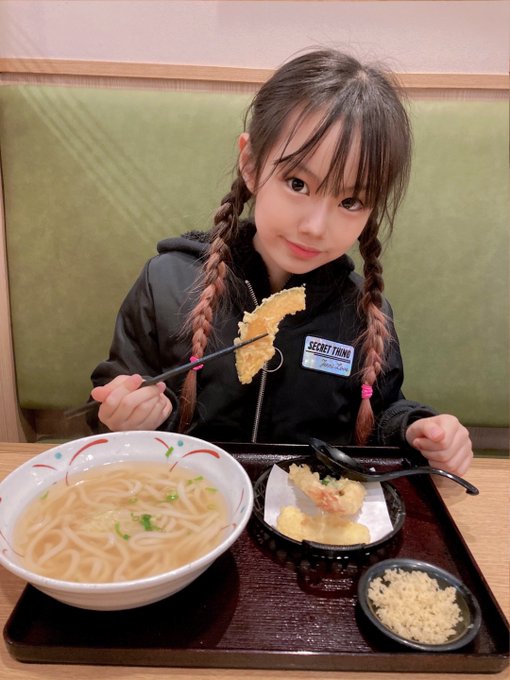 Twitterのコスプレ画像18