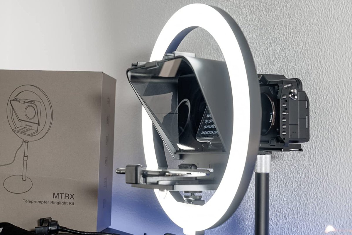 MomanGlobal's tweet photo. The ring lamp has the highest level of brightness and power. Its multi-color is an advantage. It can be used outside the teleprompter. Something can be placed under the mirror or hung behind it.#MomanMTRX
Learn more: https://t.co/zisunyIHlV

#momanvideography #moman #momanglobal https://t.co/i35JpfF9Kd